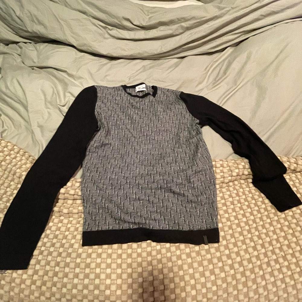 Italian yarn- Black and Gray Sweater